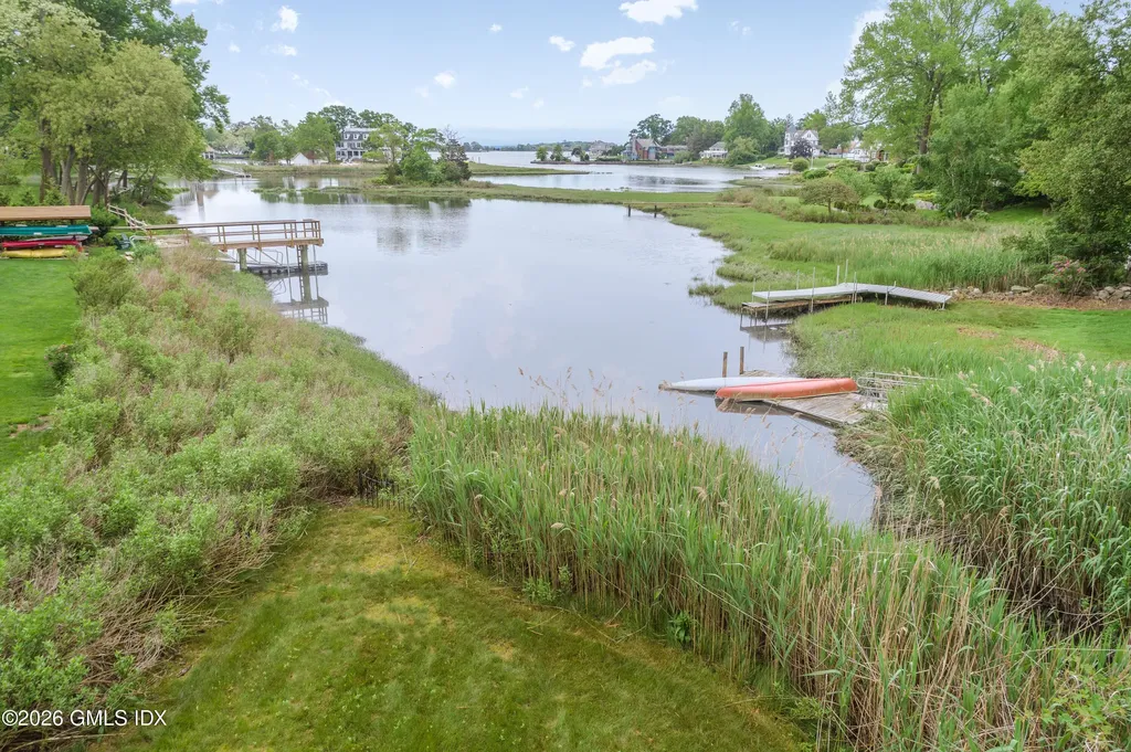 14 Shoal Point Lane Riverside CT 06878