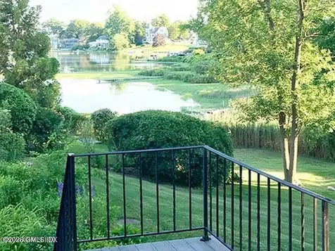 14 Shoal Point Lane Riverside CT 06878