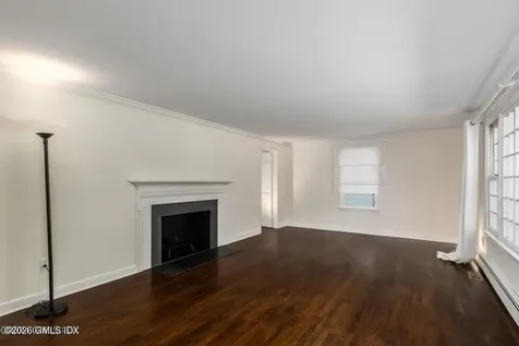 14 Shoal Point Lane Riverside CT 06878