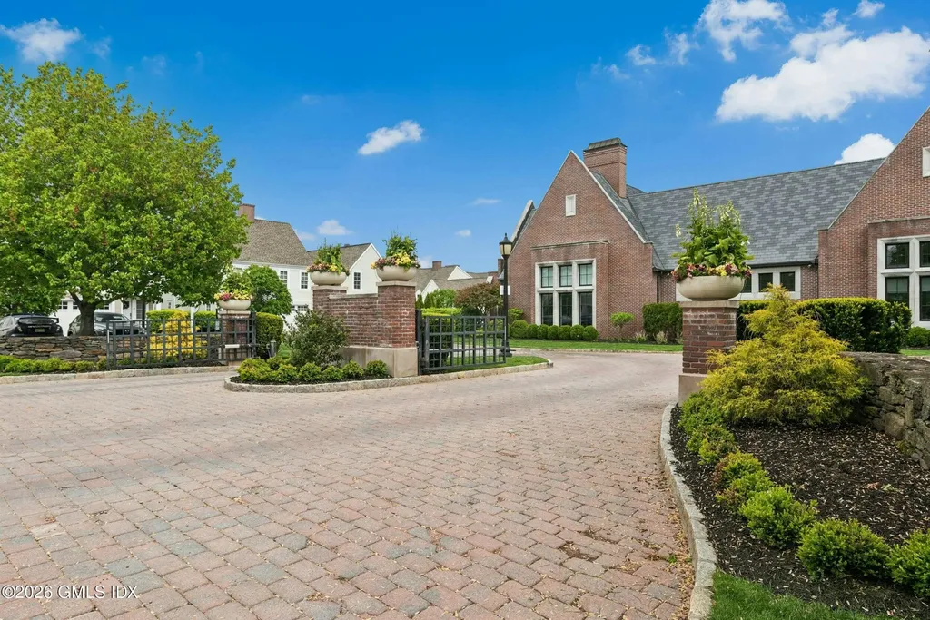 77 Havemeyer Lane Stamford CT 06902