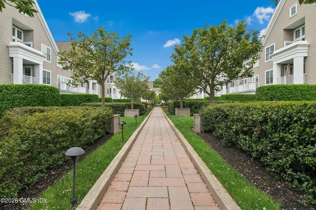 77 Havemeyer Lane Stamford CT 06902