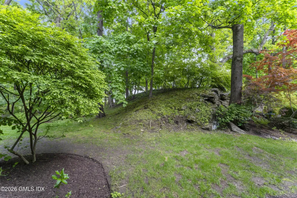 351 Pemberwick Road Greenwich CT 06831