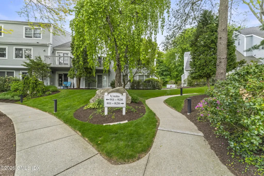 351 Pemberwick Road Greenwich CT 06831