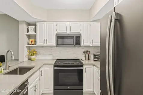 351 Pemberwick Road Greenwich CT 06831