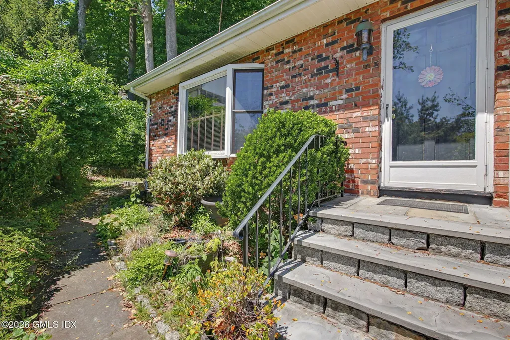 15A Hickory Drive Greenwich CT 06831