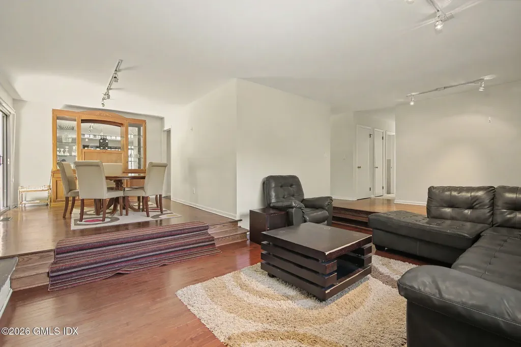 15A Hickory Drive Greenwich CT 06831