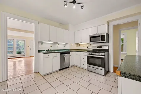 32 Chapel Street Greenwich CT 06831