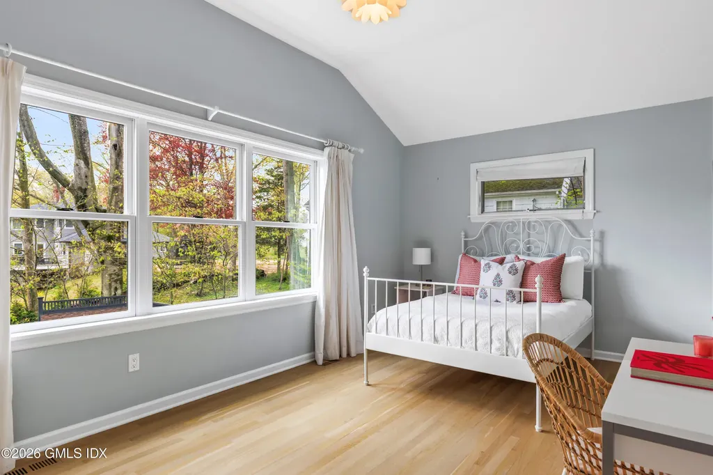 74 Long Meadow Road Riverside CT 06878
