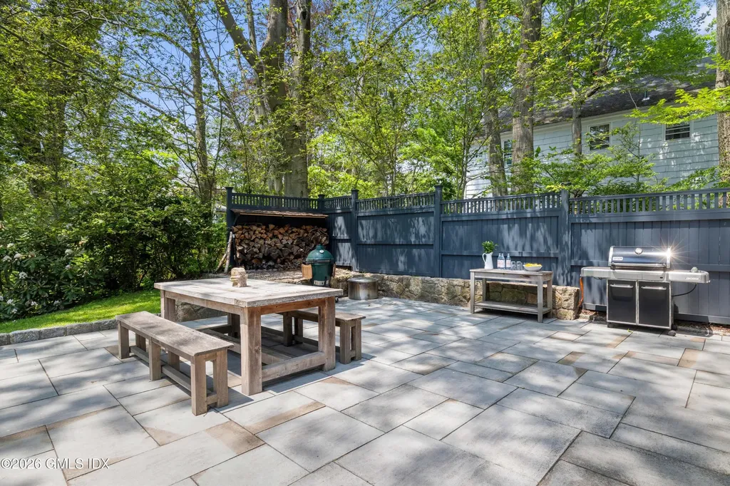 74 Long Meadow Road Riverside CT 06878