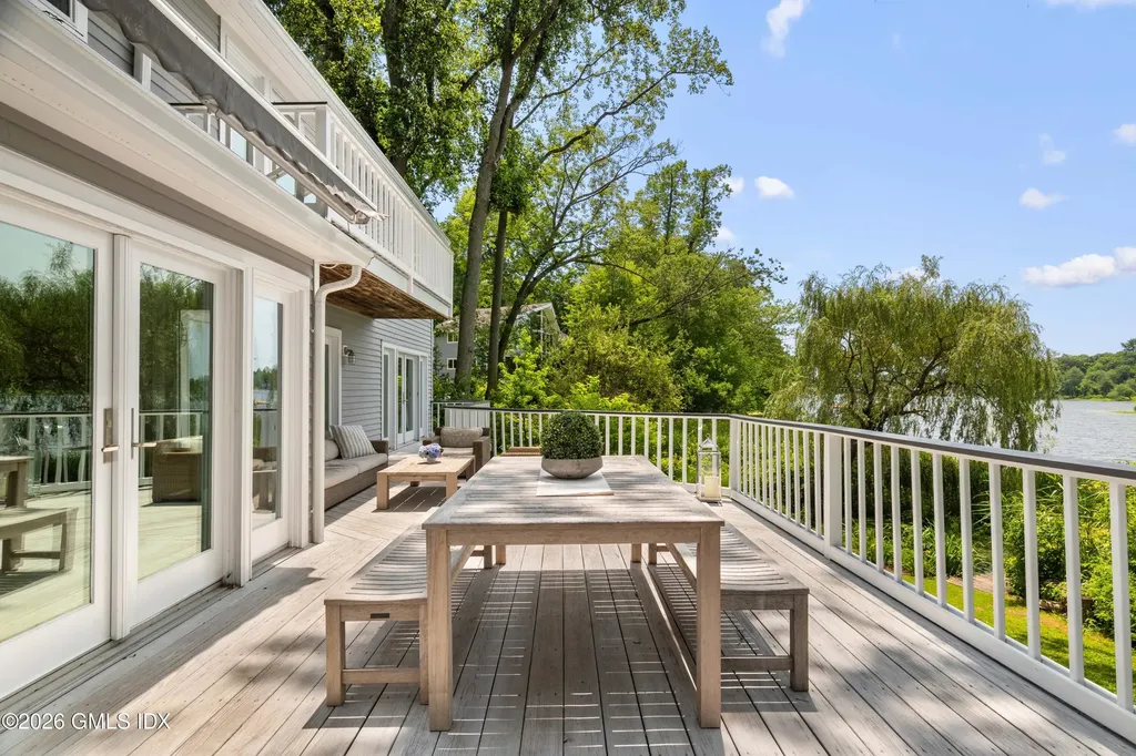 74 Long Meadow Road Riverside CT 06878