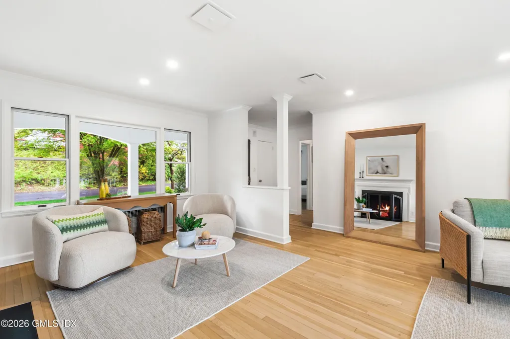 74 Long Meadow Road Riverside CT 06878