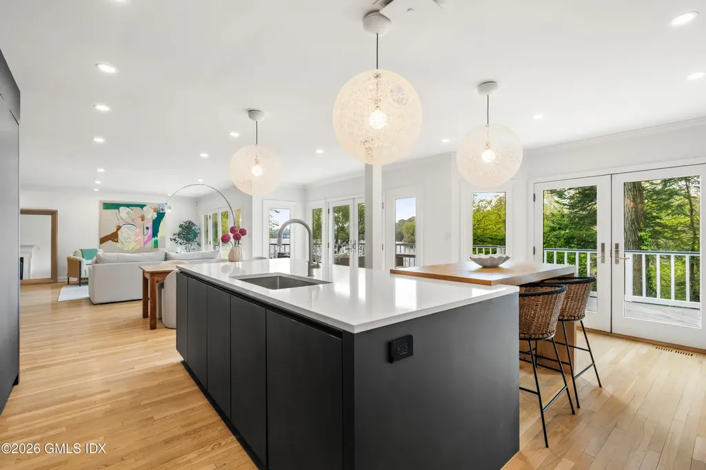 74 Long Meadow Road Riverside CT 06878