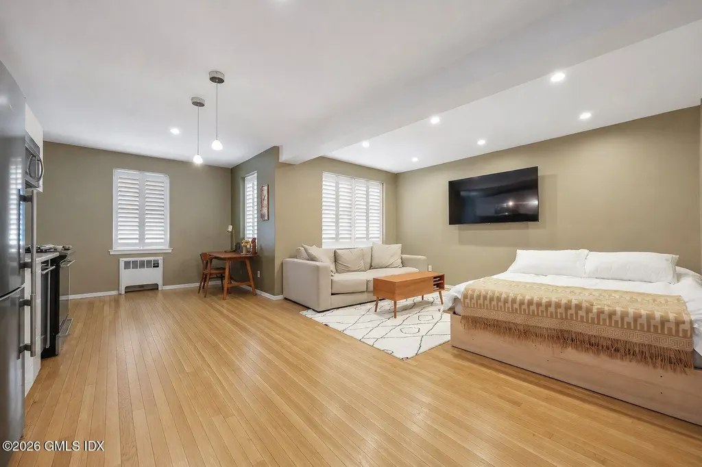 52 Lafayette Place Greenwich CT 06830