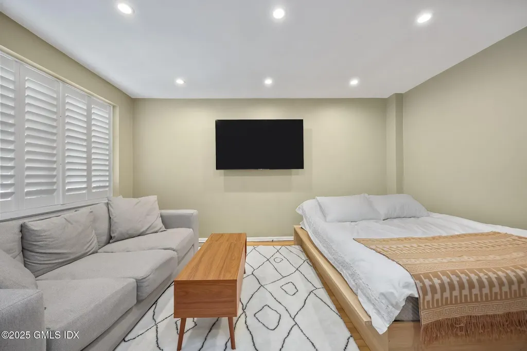 52 Lafayette Place Greenwich CT 06830