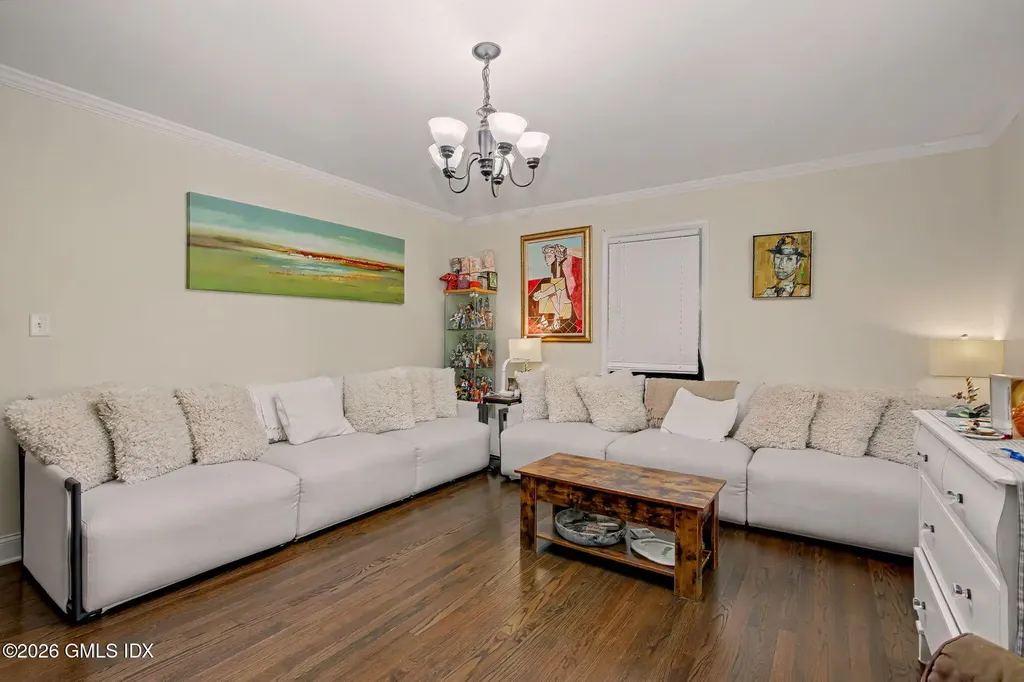 37 Pemberwick Road Greenwich CT 06831