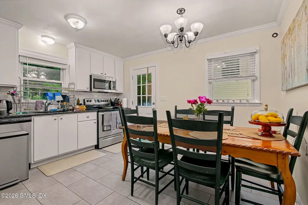 37 Pemberwick Road Greenwich CT 06831
