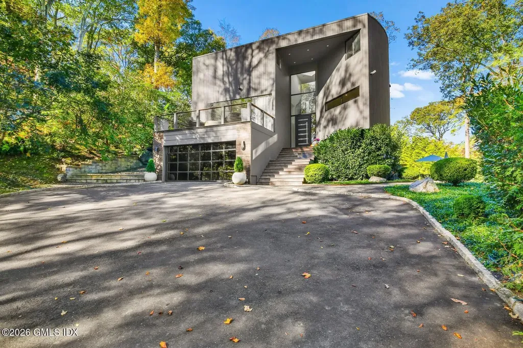 210 Red Fox Road Stamford CT 06903