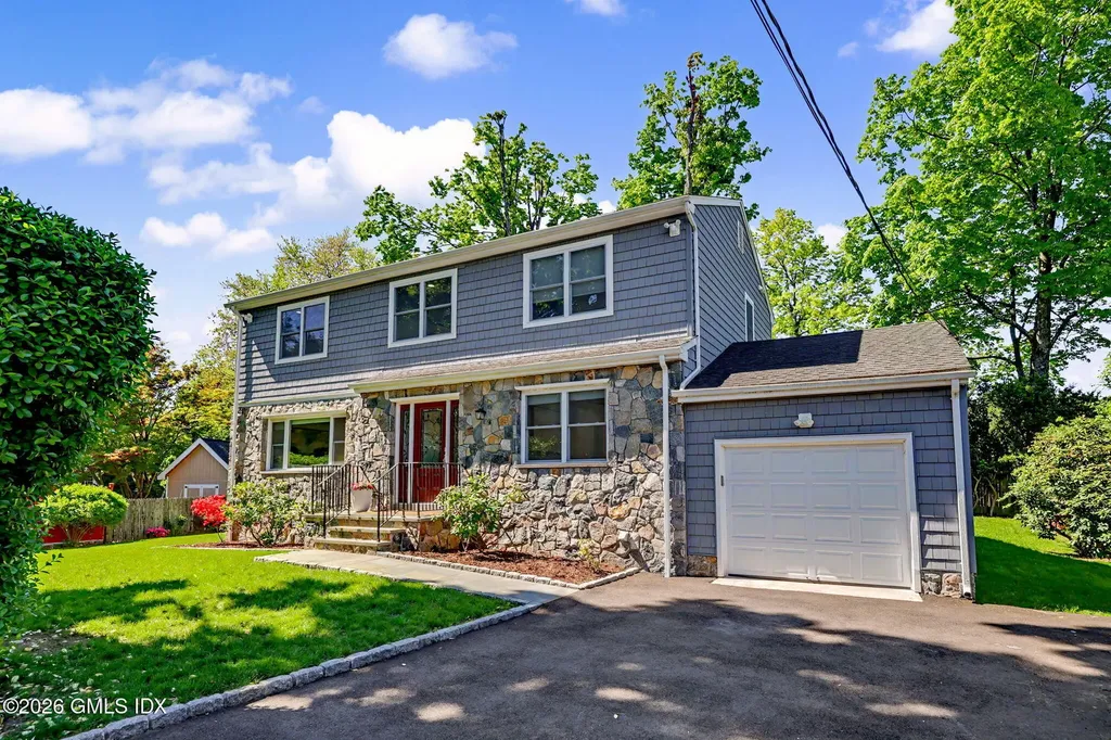 34 1/2 Orchard Street Cos Cob CT 06807