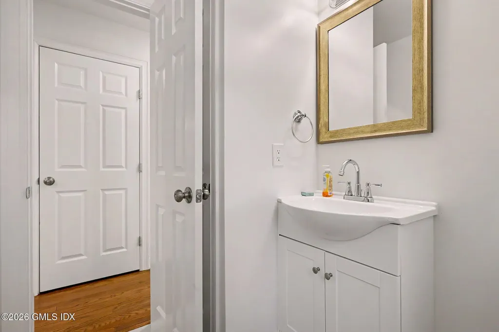 34 1/2 Orchard Street Cos Cob CT 06807