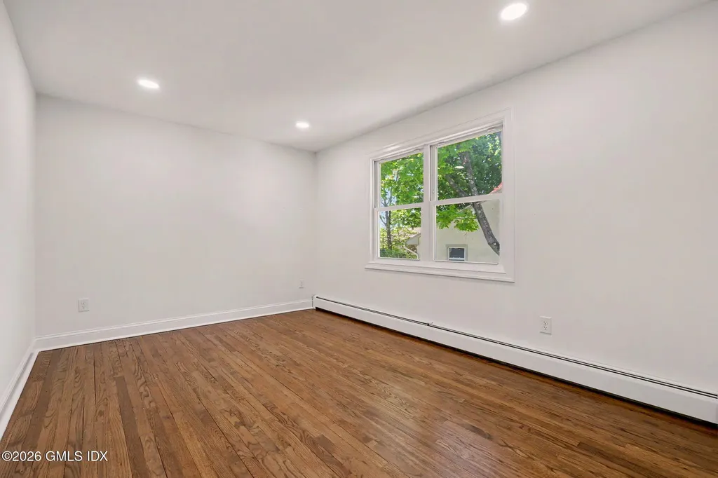 34 1/2 Orchard Street Cos Cob CT 06807