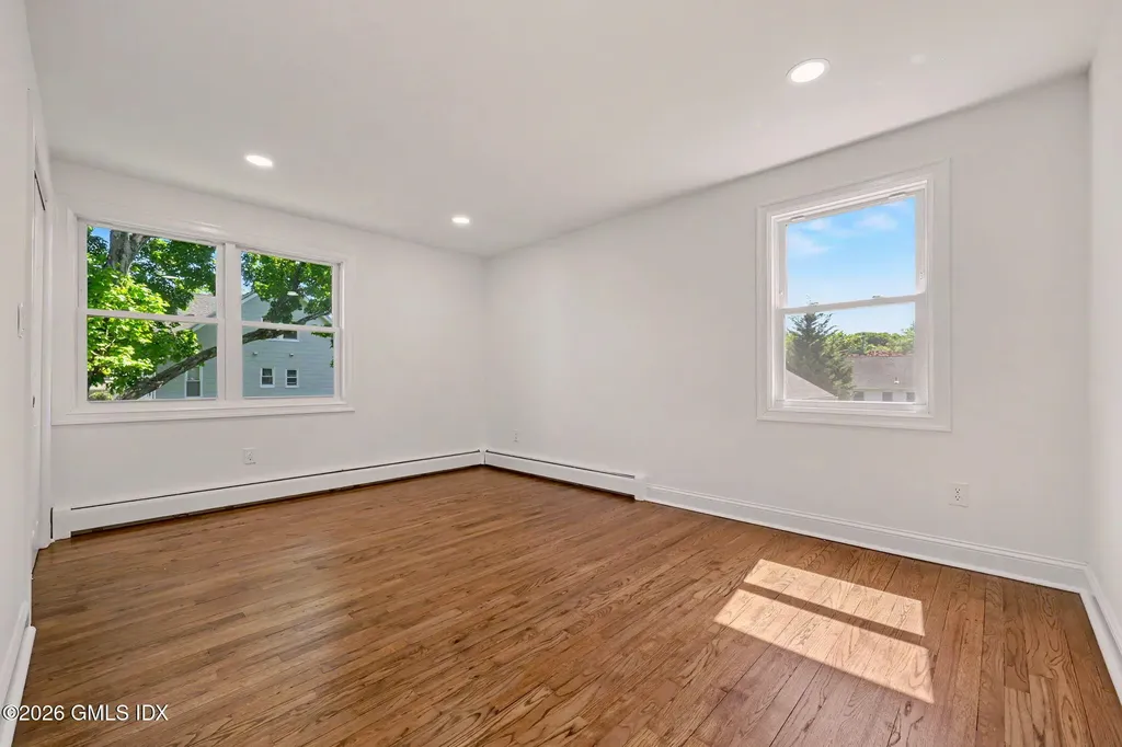 34 1/2 Orchard Street Cos Cob CT 06807