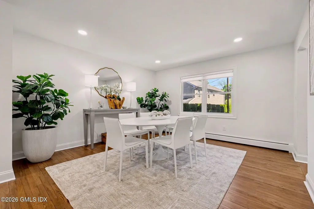 34 1/2 Orchard Street Cos Cob CT 06807