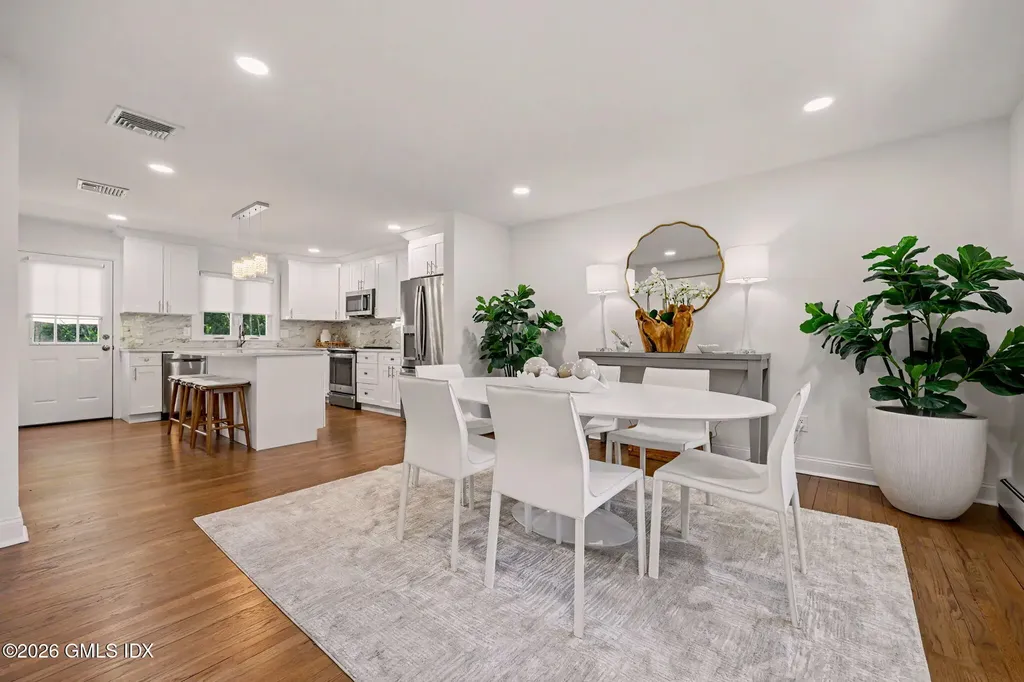 34 1/2 Orchard Street Cos Cob CT 06807