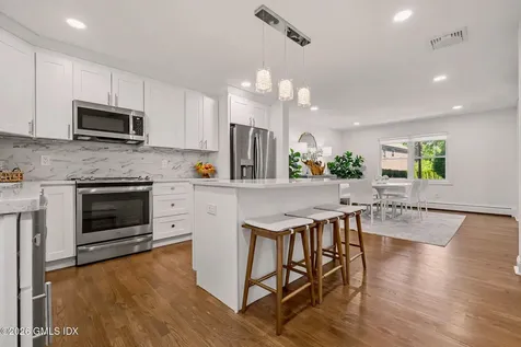 34 1/2 Orchard Street Cos Cob CT 06807