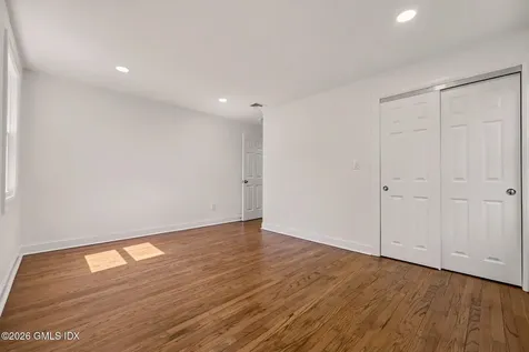 34 1/2 Orchard Street Cos Cob CT 06807