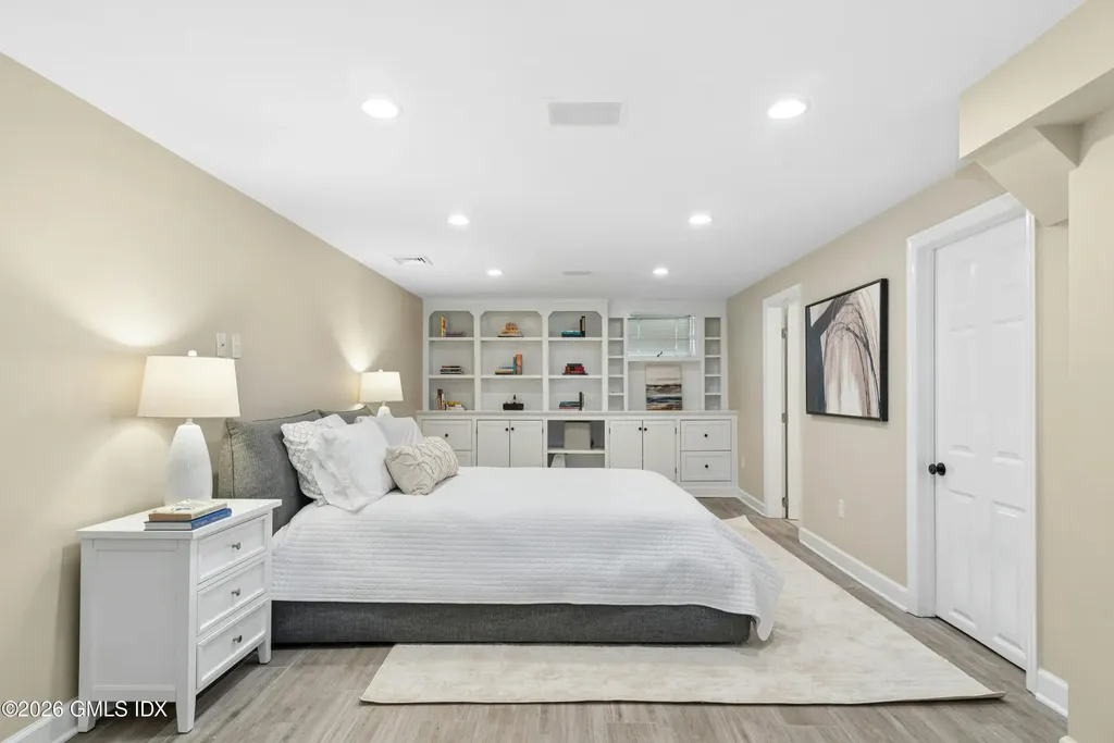 48 North Ridge Road Old Greenwich CT 06870