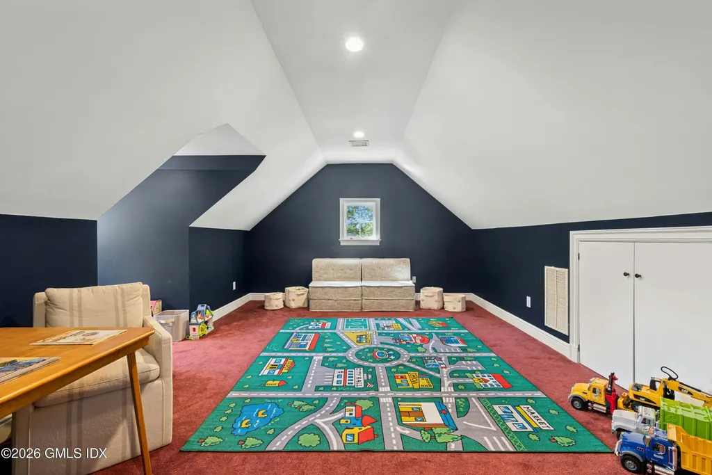48 North Ridge Road Old Greenwich CT 06870