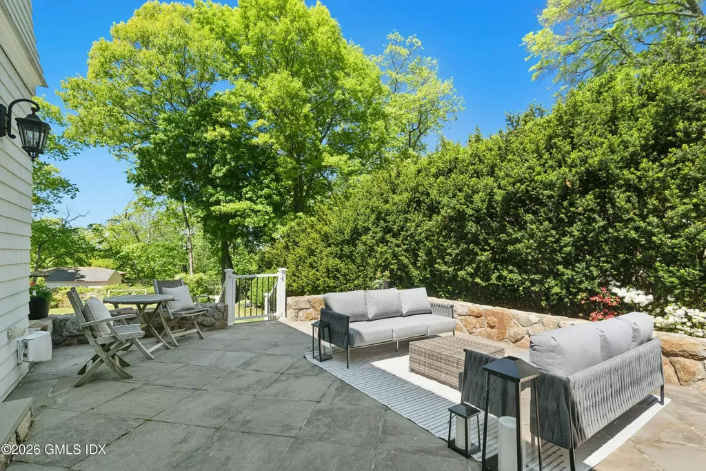48 North Ridge Road Old Greenwich CT 06870
