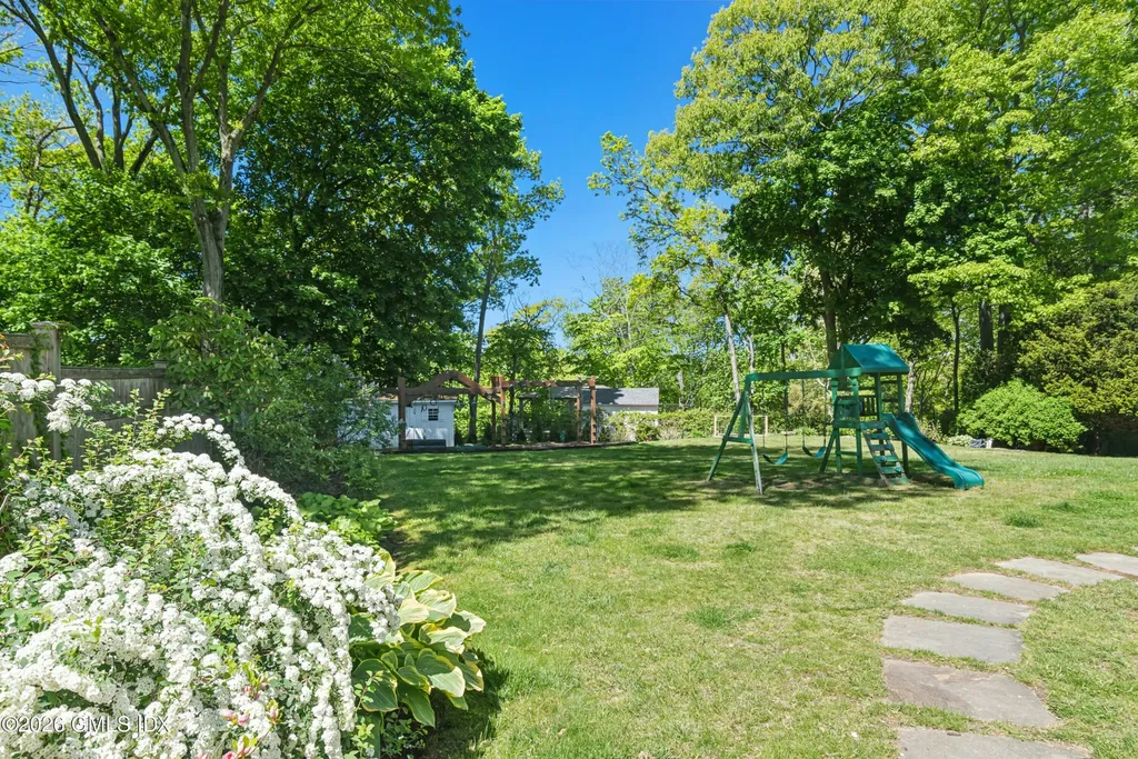 48 North Ridge Road Old Greenwich CT 06870