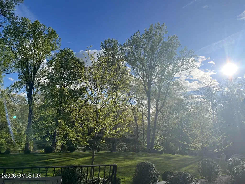 24 Stillman Lane Greenwich CT 06831