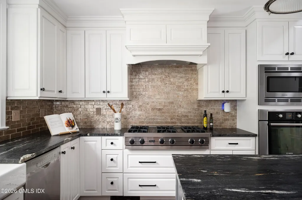 469 Taconic Road Greenwich CT 06831