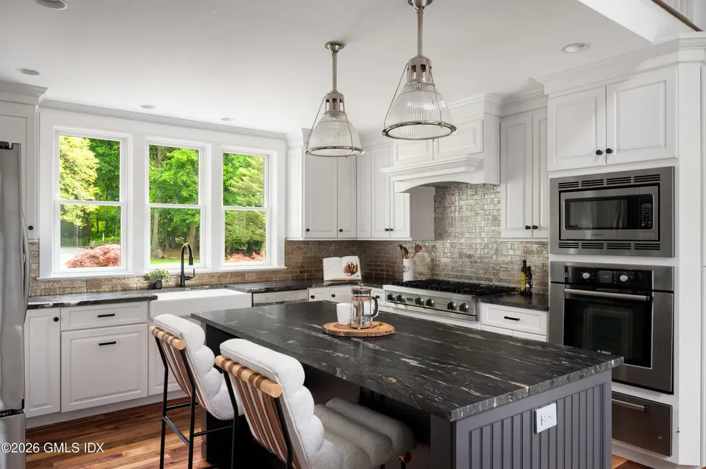 469 Taconic Road Greenwich CT 06831