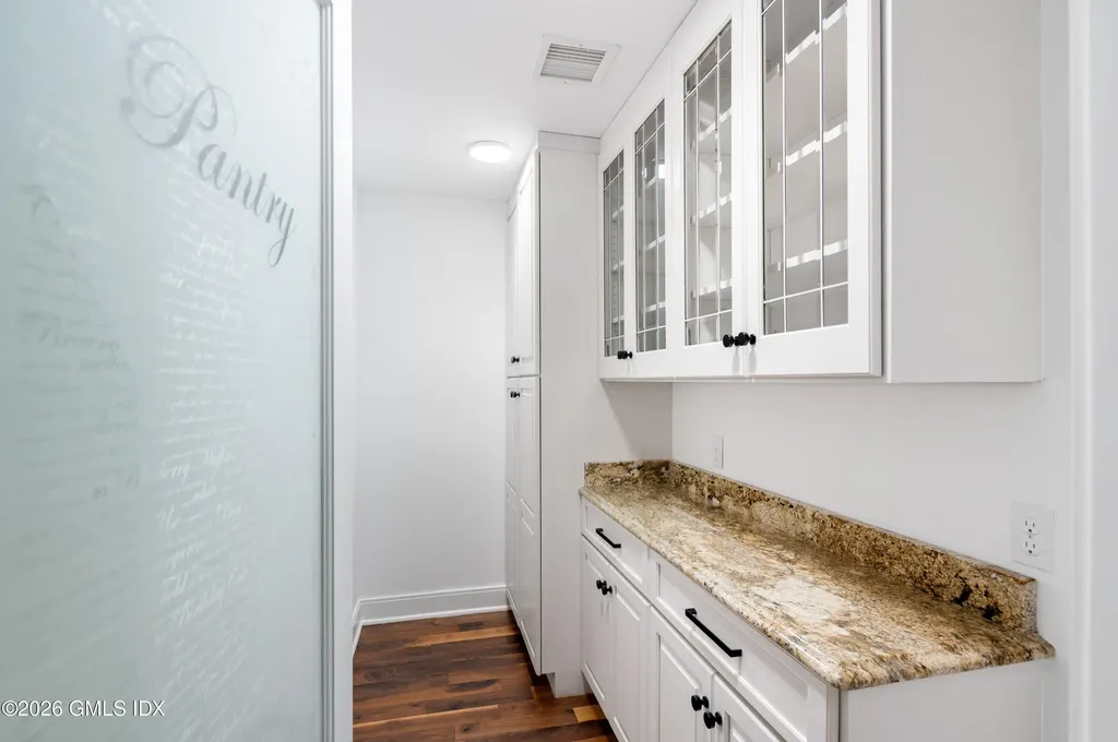 469 Taconic Road Greenwich CT 06831