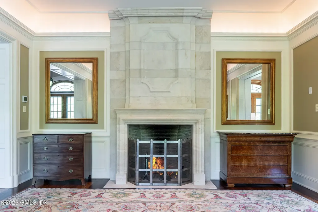 19 Khakum Drive Greenwich CT 06831