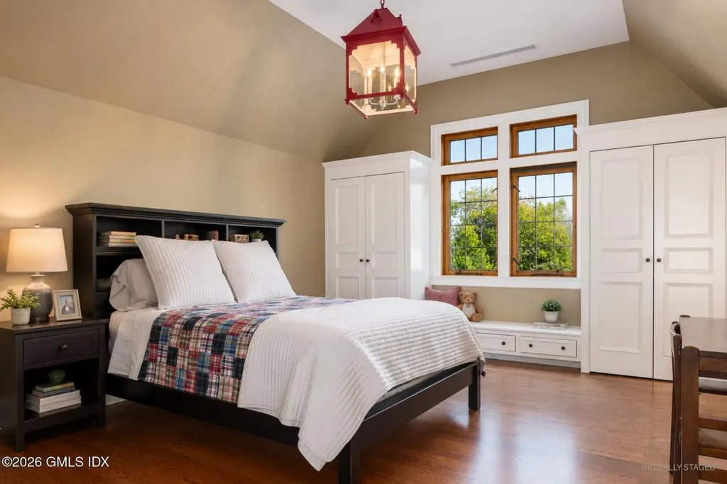 19 Khakum Drive Greenwich CT 06831