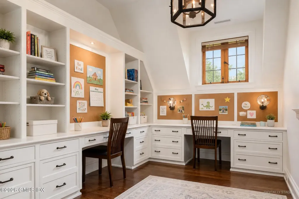 19 Khakum Drive Greenwich CT 06831