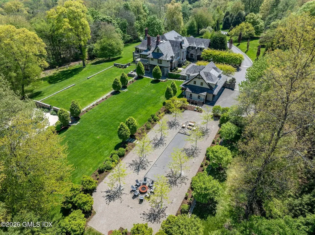 19 Khakum Drive Greenwich CT 06831