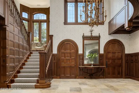 19 Khakum Drive Greenwich CT 06831