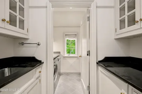 183 E Putnam Avenue Greenwich CT 06830