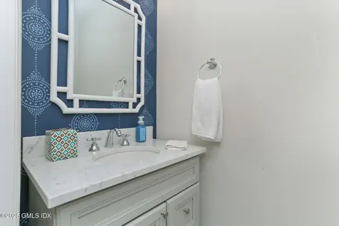 1 Ernel Drive Riverside CT 06878