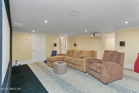 1 Ernel Drive Riverside CT 06878