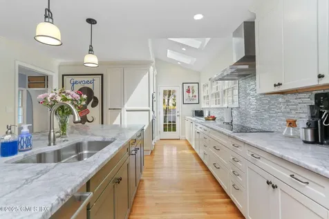 1 Ernel Drive Riverside CT 06878