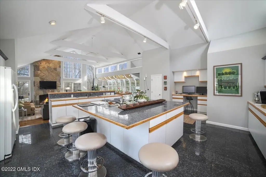 15 Bowman Drive Greenwich CT 06831