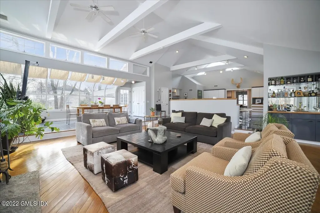 15 Bowman Drive Greenwich CT 06831