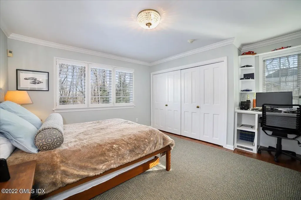 15 Bowman Drive Greenwich CT 06831