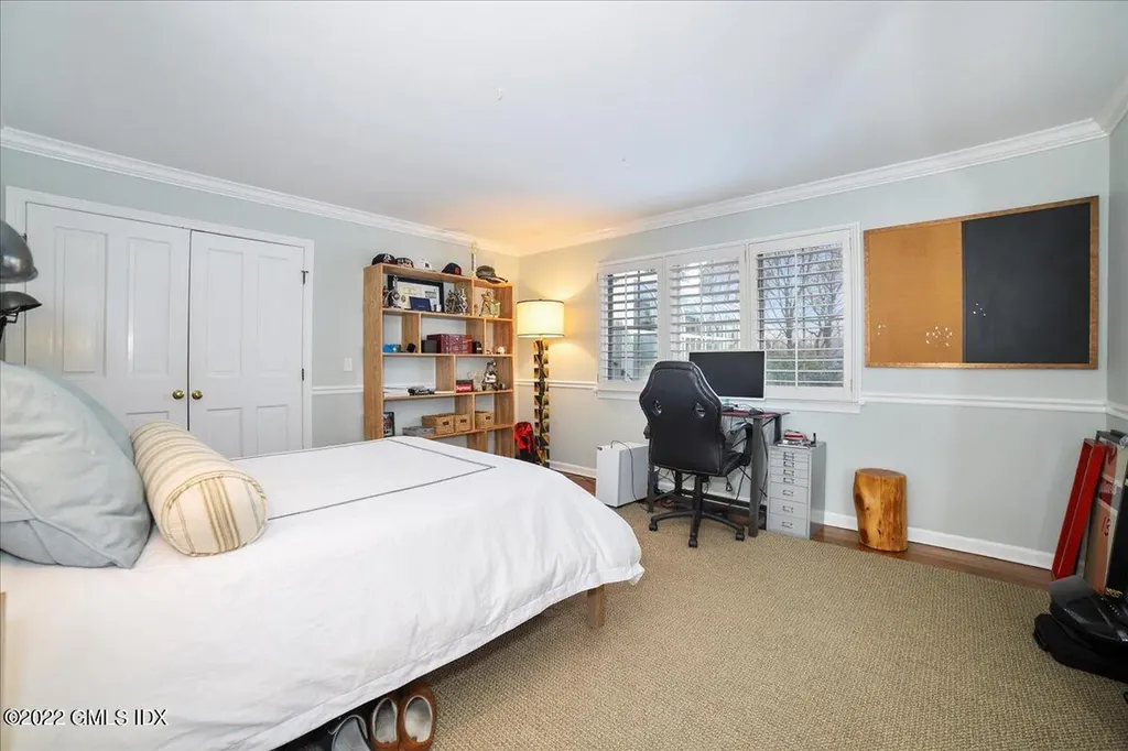 15 Bowman Drive Greenwich CT 06831